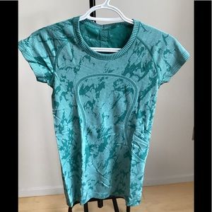Size 4 teal lululemon swiftly tech t-shirt